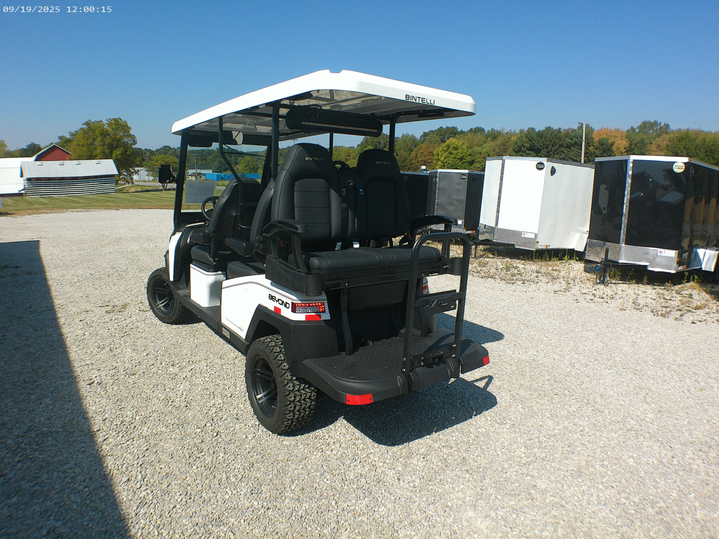 New 2025 Bintelli BEYOND 6P Lifted Golf Cart