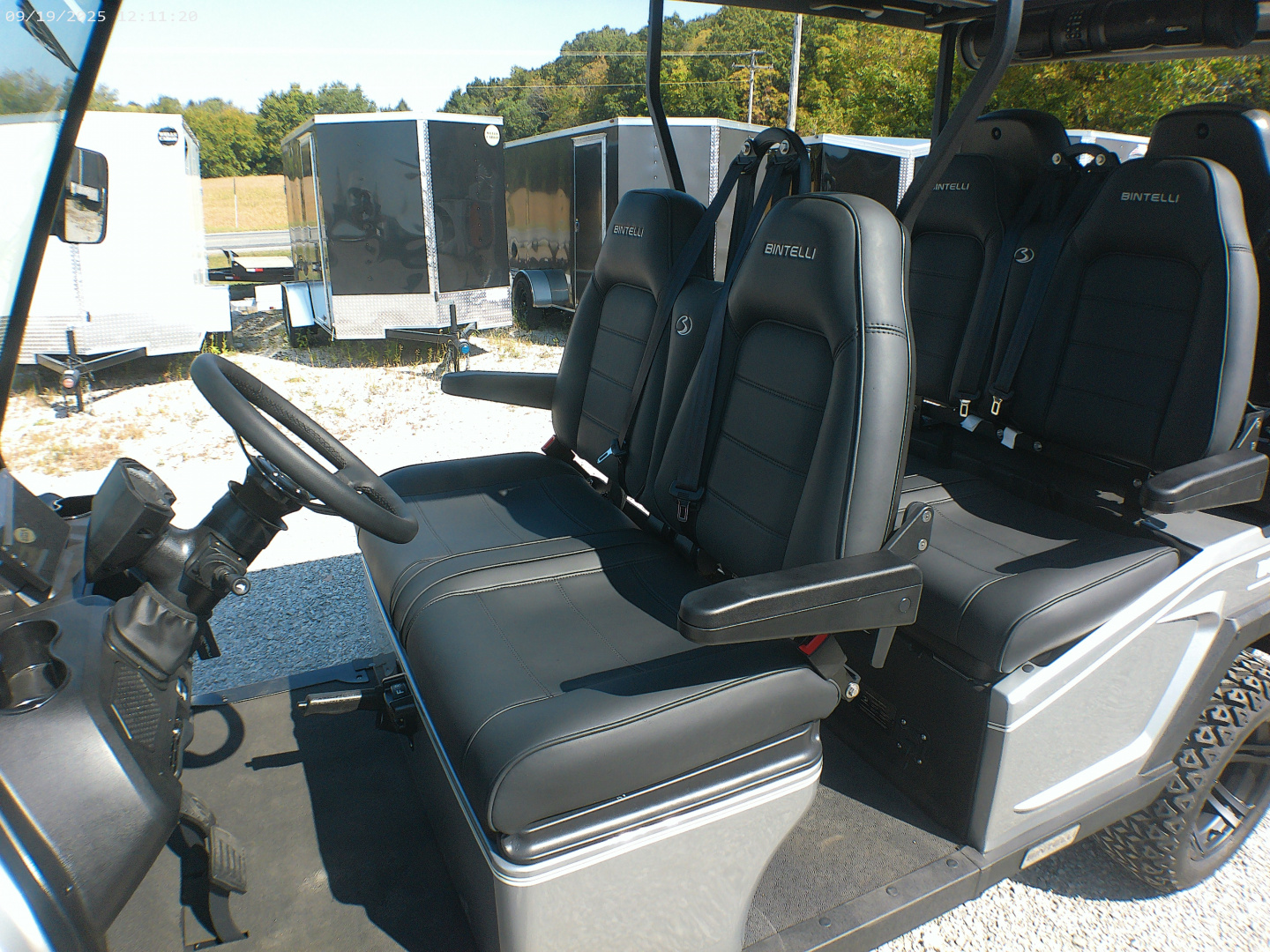 New 2025 Bintelli BEYOND 6P Lifted Golf Cart