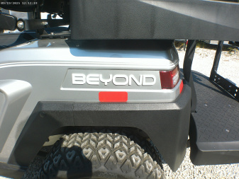 New 2025 Bintelli BEYOND 6P Lifted Golf Cart