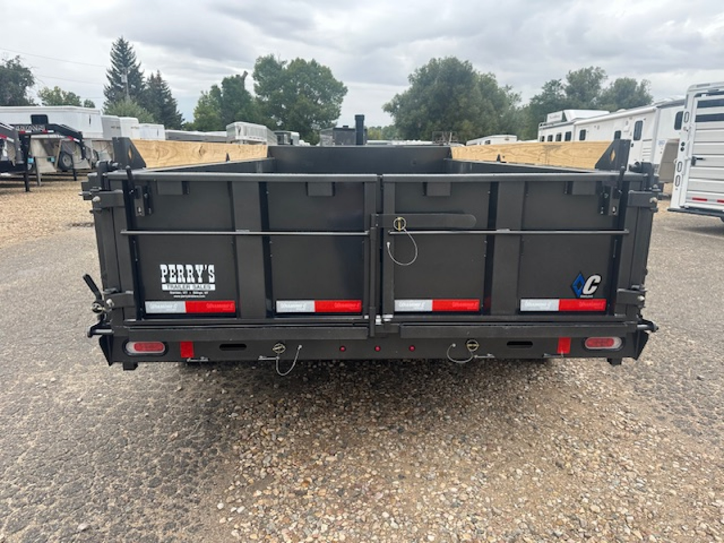 New 2026 Diamond C 14' Dump Box
