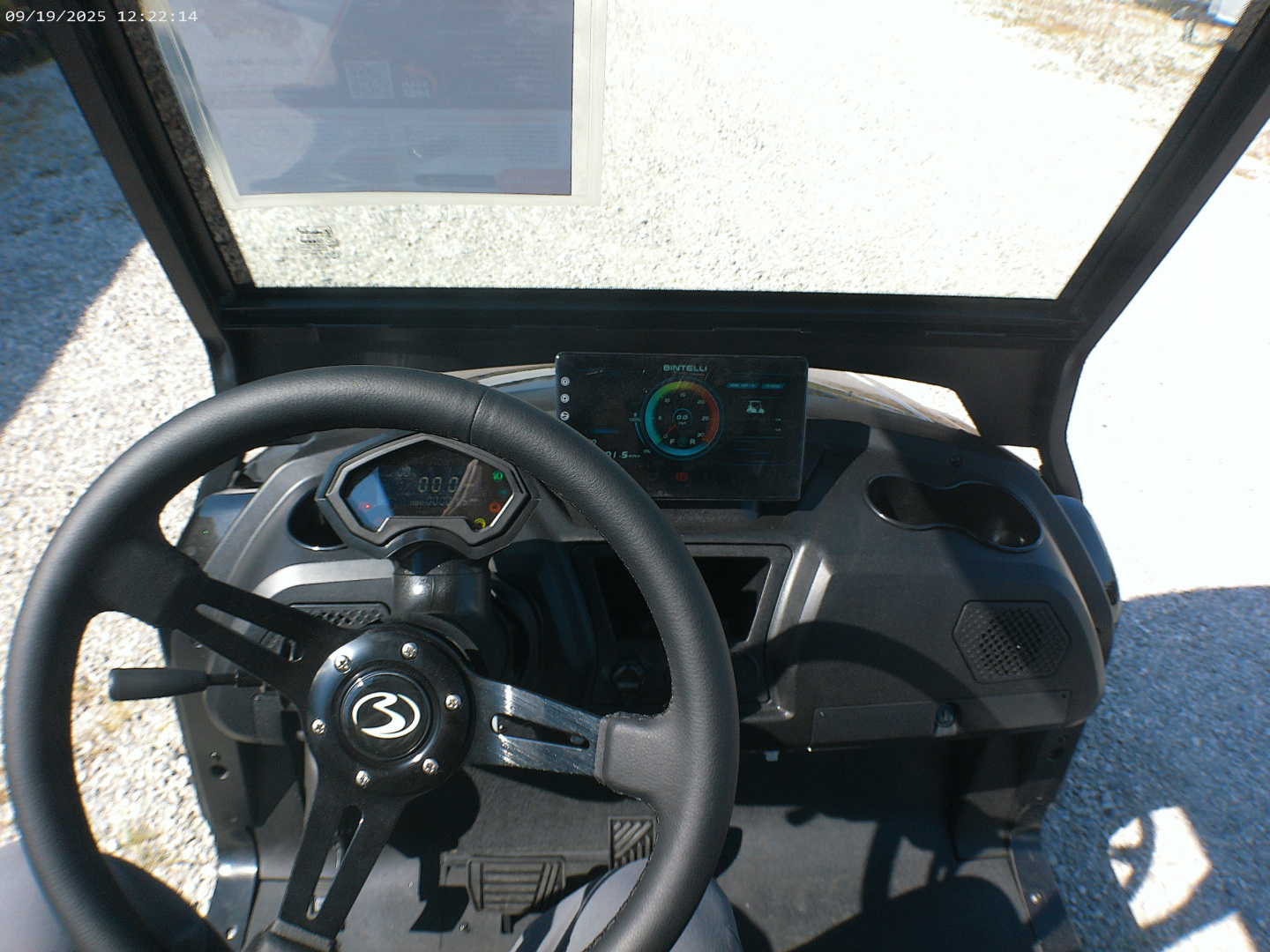 New 2025 Bintelli BEYOND 4P Lifted Golf Cart