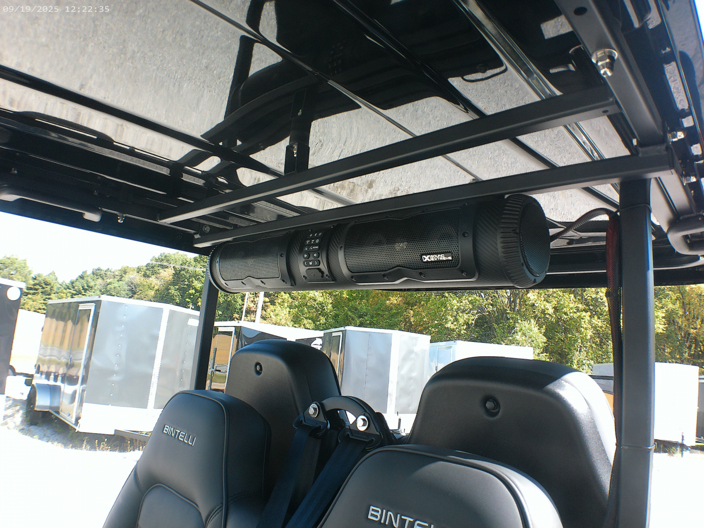 New 2025 Bintelli BEYOND 4P Lifted Golf Cart