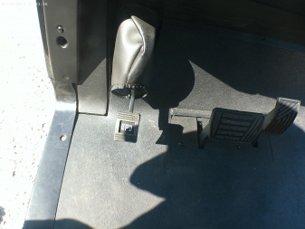 New 2025 Bintelli BEYOND 4P Lifted Golf Cart