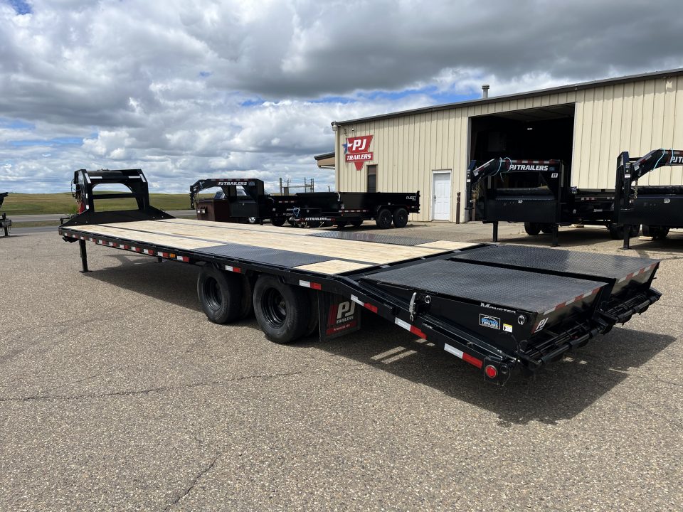 Used 2023 PJ 32' LD Flatbed Trailer with Duals