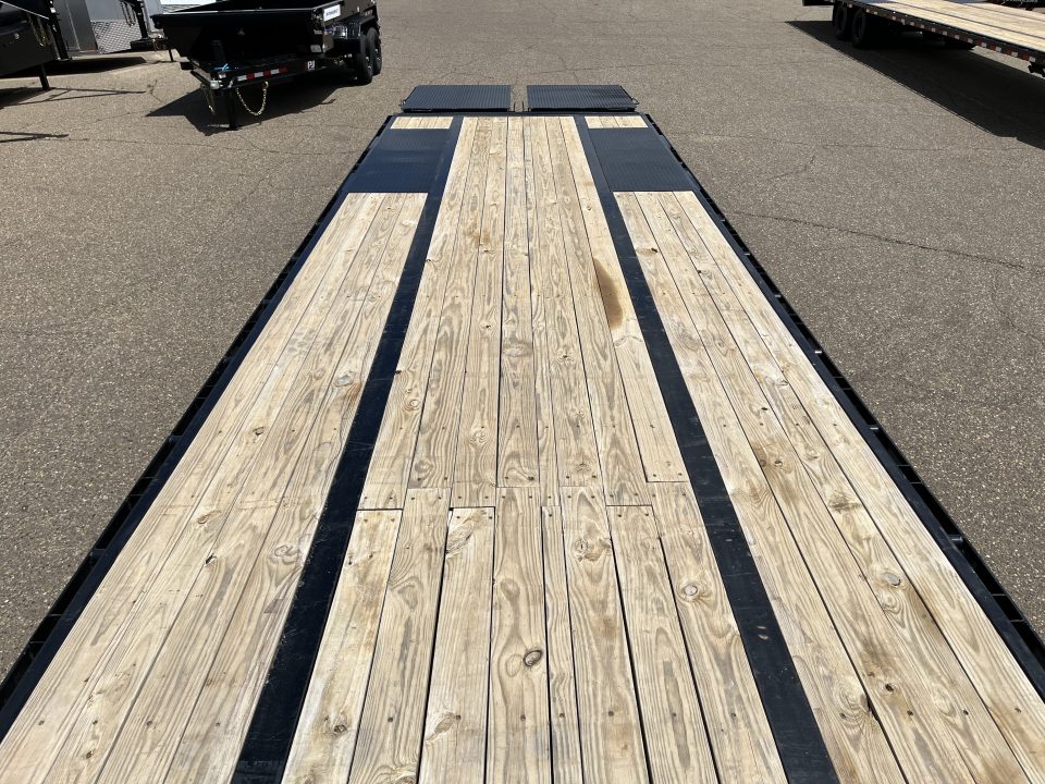 Used 2023 PJ 32' LD Flatbed Trailer with Duals