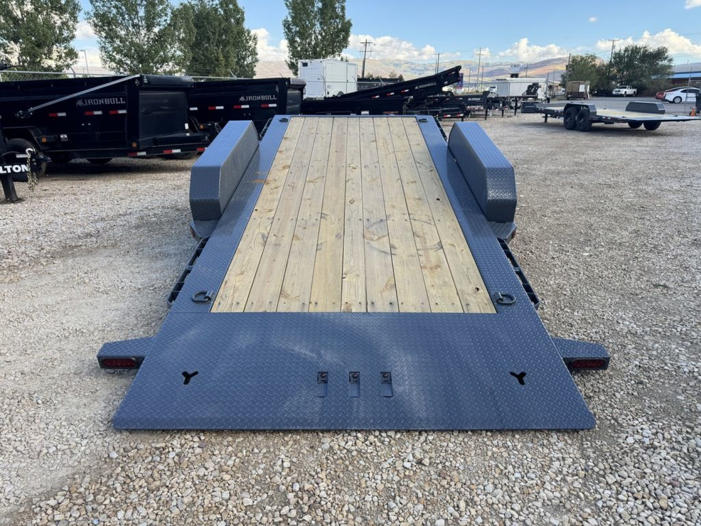 New 2026 Iron Bull Trailers 7X20-14K Tilt Trailer