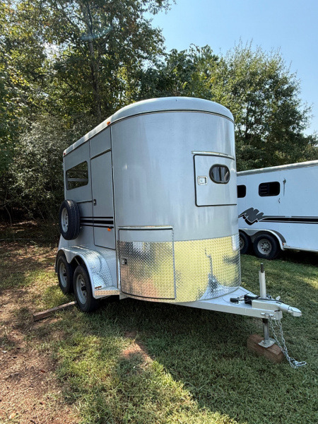 Used 2025 Bee Wrangler 2 Horse Straight Load BP Horse Trailer