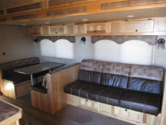 Used 2022 Lakota Charger Horse Trailer 3 horse