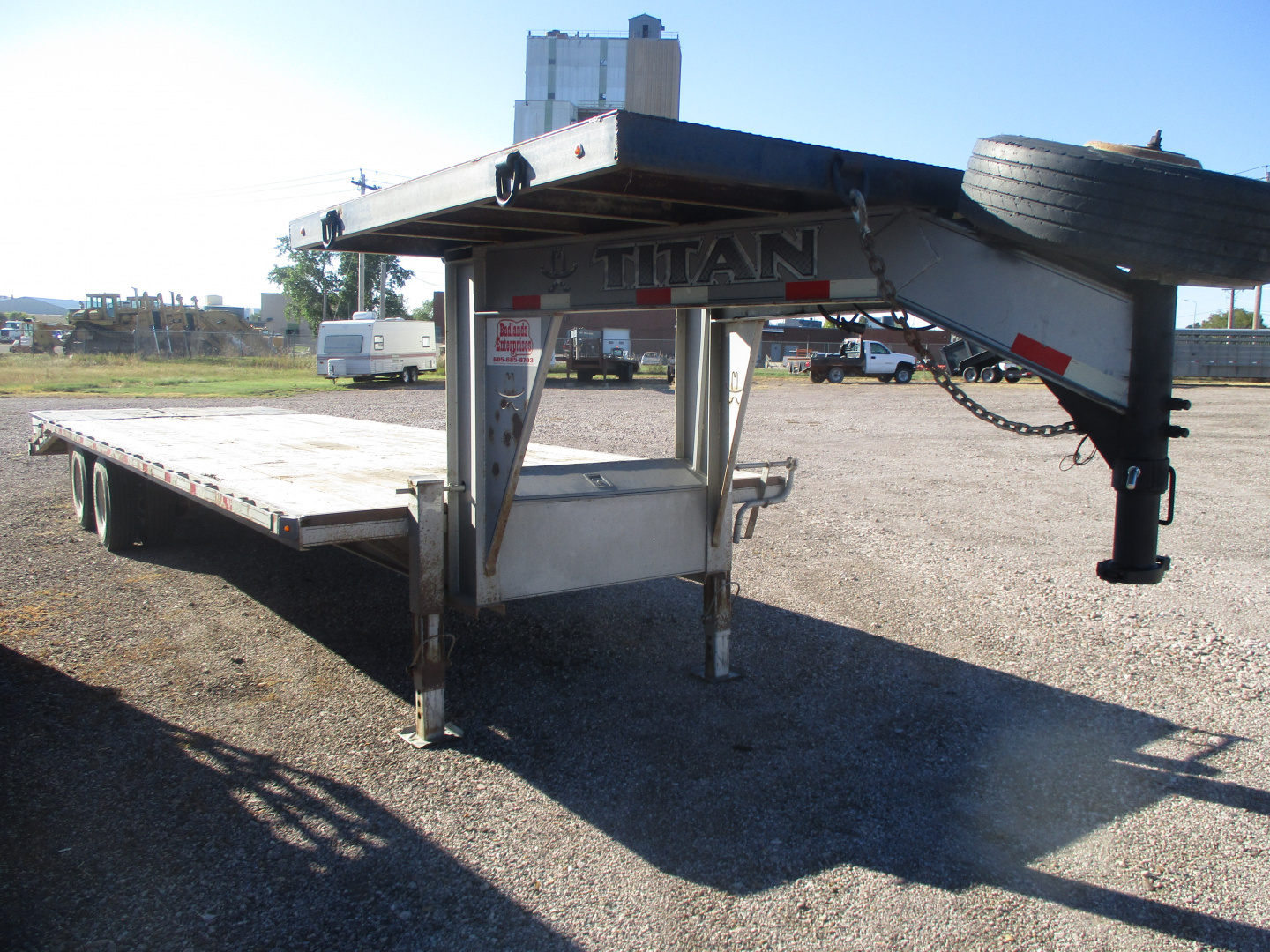 Used 2018 Titan Trailer Ruffneck Flatbed Trailer 8'6 X 30