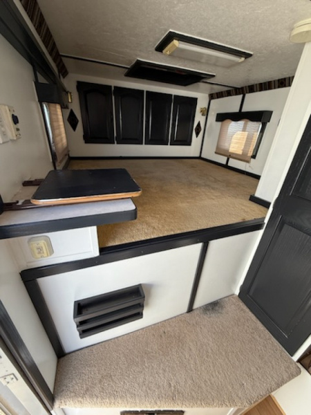 Used 1997 Featherlite Trailers LQ Horse Trailer