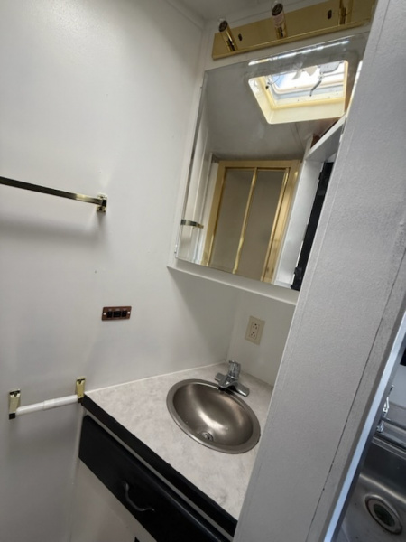 Used 1997 Featherlite Trailers LQ Horse Trailer