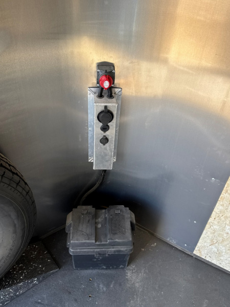 New 2025 Logan Coach Contractor 18'