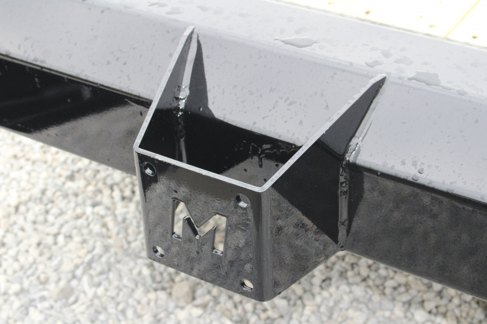 New 2026 Moritz ELBH 7' x 18' Low Pro - Split Mesh Ramps- Equipment Trailer - 14000# GVW