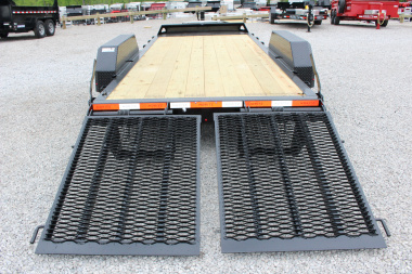 New 2026 Moritz ELBH 7' x 18' Low Pro - Split Mesh Ramps- Equipment Trailer - 14000# GVW