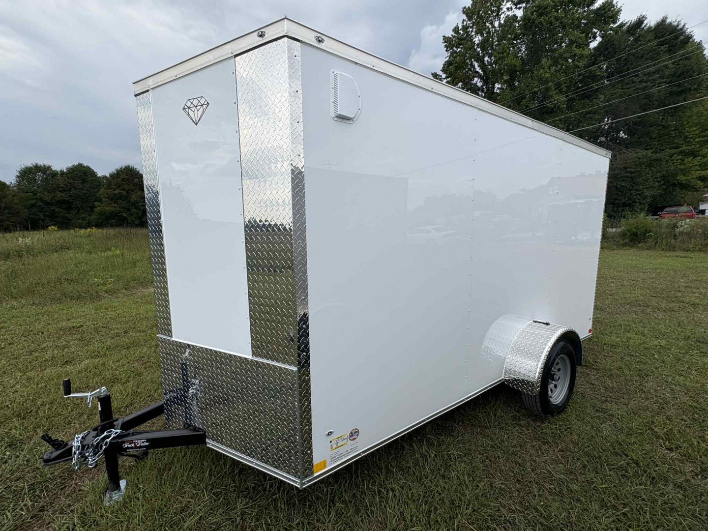 New DIAMOND CARGO 6 x 12 SA Cargo / Enclosed Trailer