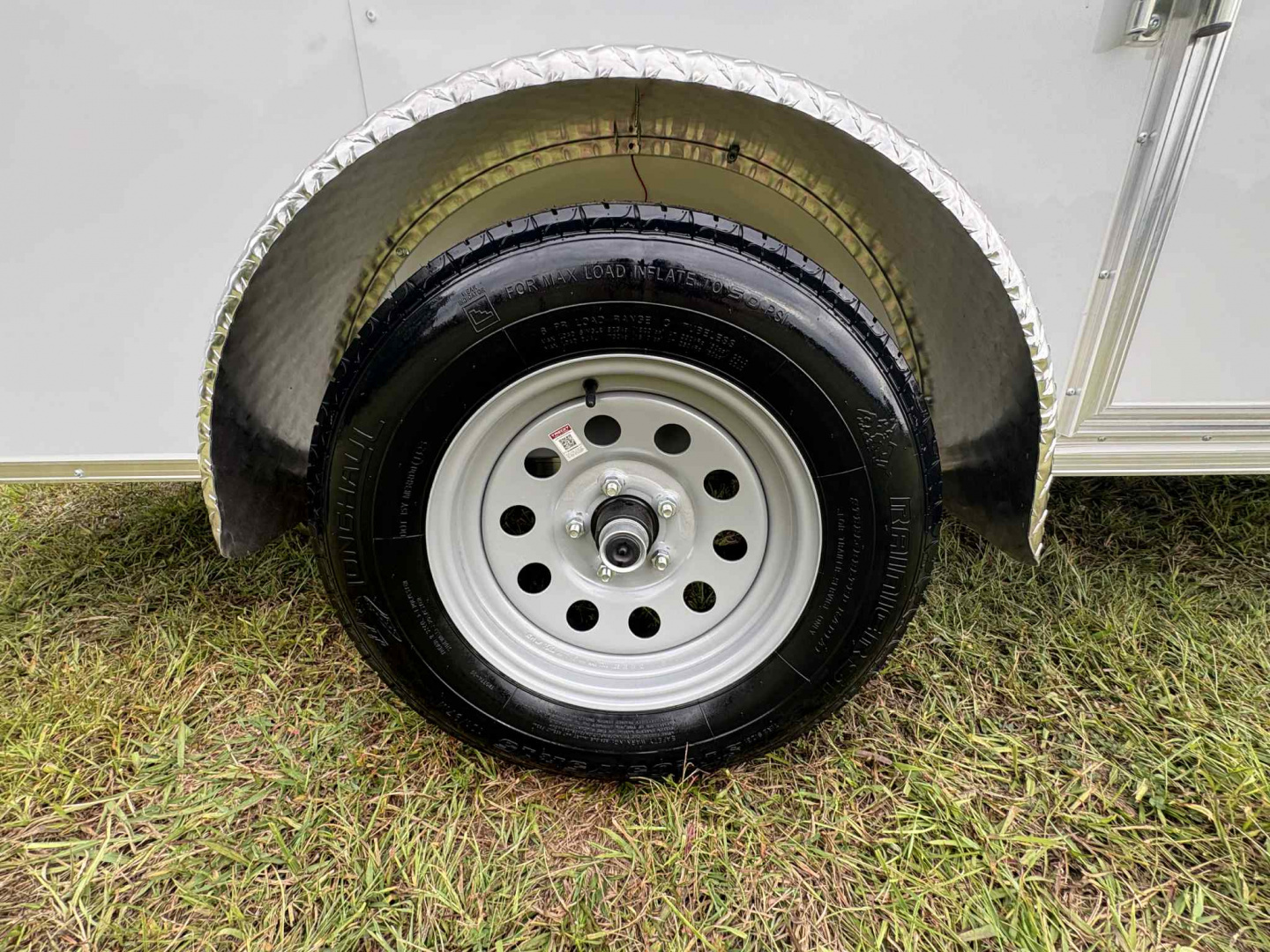 New DIAMOND CARGO 6 x 12 SA Cargo / Enclosed Trailer