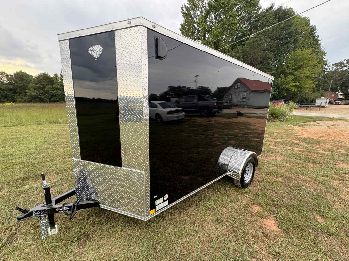 New DIAMOND CARGO 6 x 12 SA Cargo / Enclosed Trailer