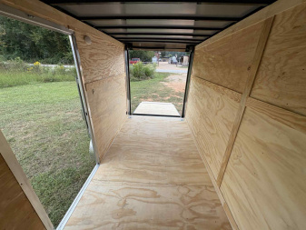 New DIAMOND CARGO 6 x 12 SA Cargo / Enclosed Trailer