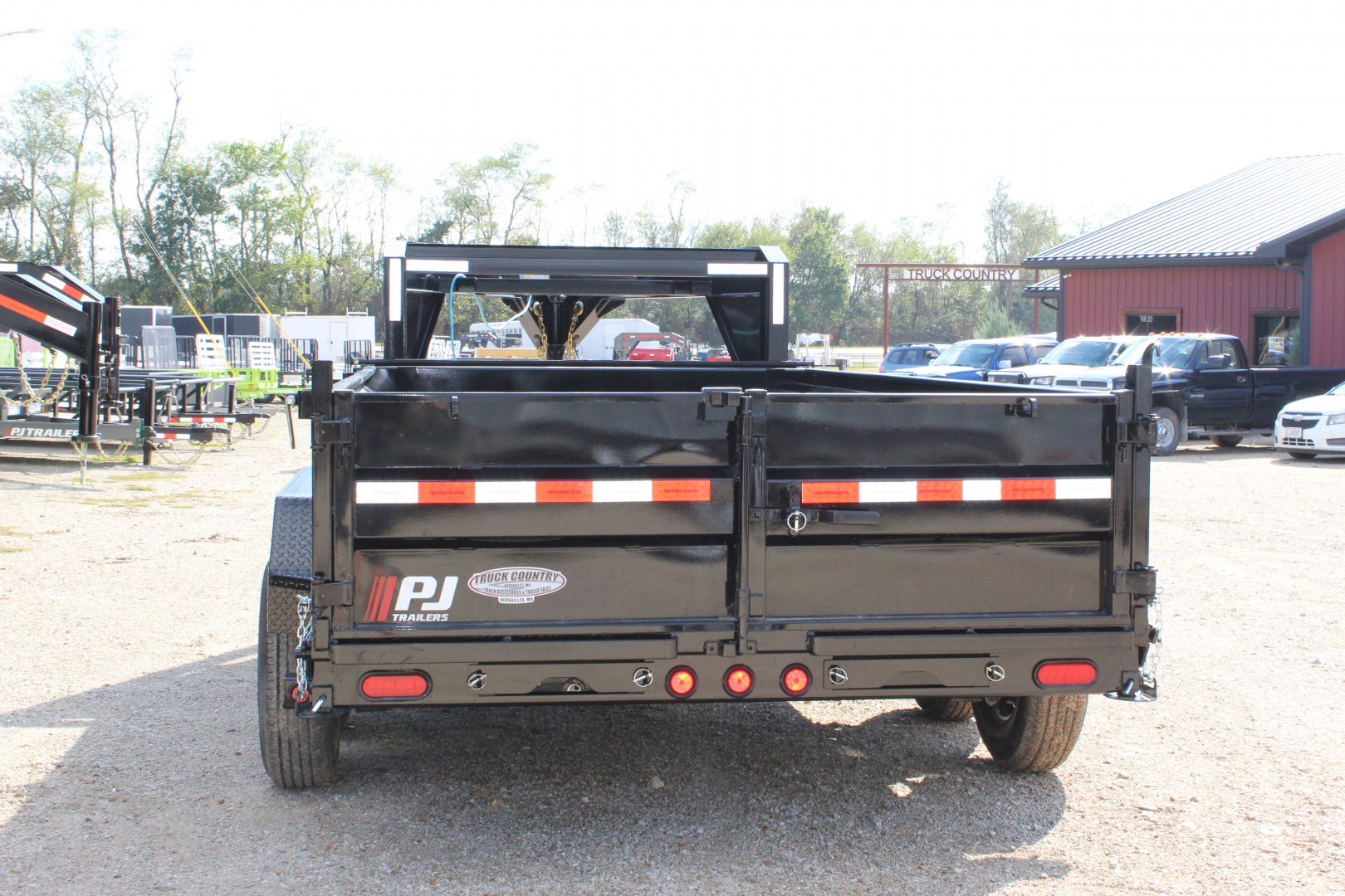 New 2026 PJ TRAILERS DL 14' Gooseneck Dump Trailer