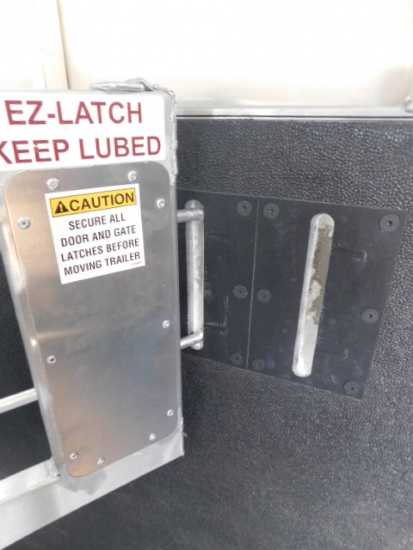 New 2026 Royal T Imperial X 2H 7'6" Horse Trailer