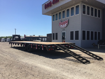 New 2026 PJ 102"x40' GN Low-Pro Flatbed w/ Duals - LD