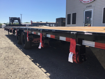New 2026 PJ 102"x40' GN Low-Pro Flatbed w/ Duals - LD