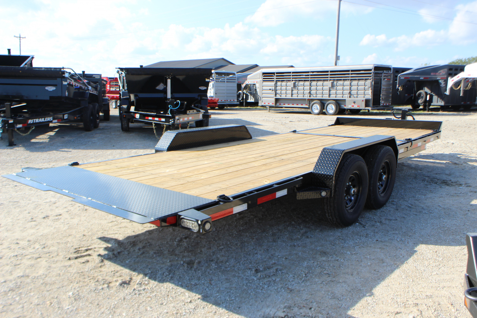 New 2026 MAXX-D G6X 83"x22' BP Equipment Tilt Trailer