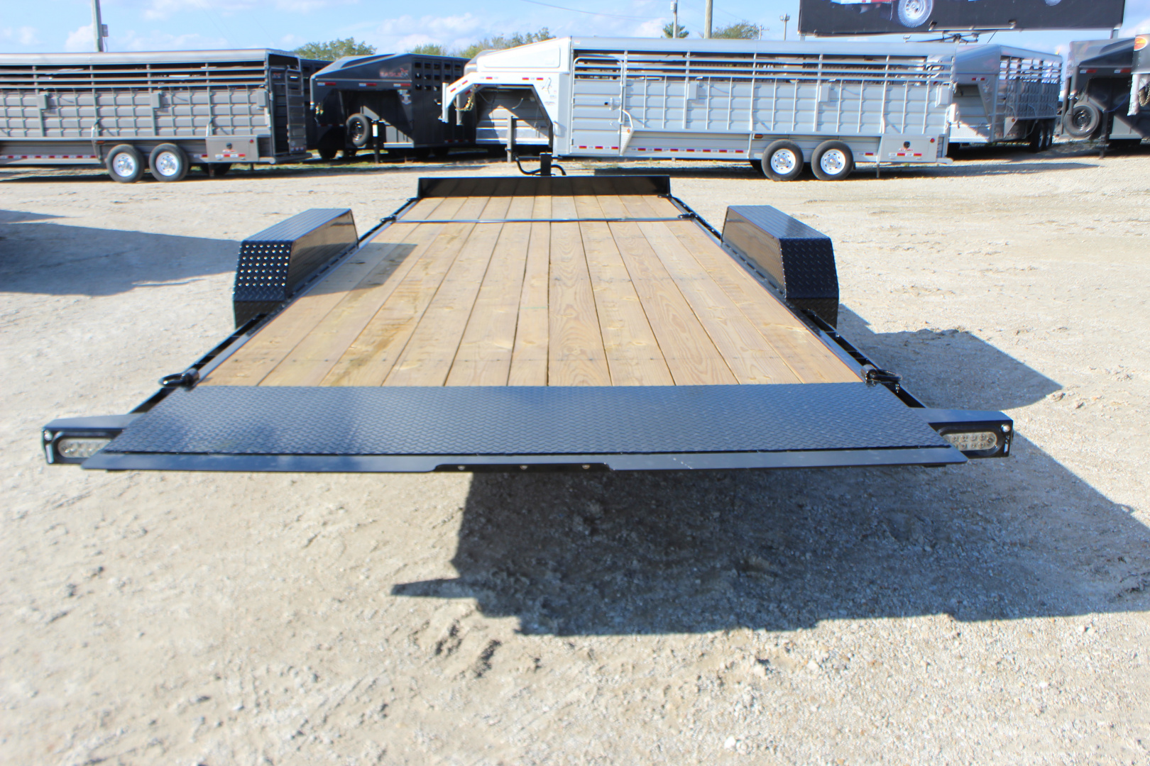 New 2026 MAXX-D G6X 83"x22' BP Equipment Tilt Trailer