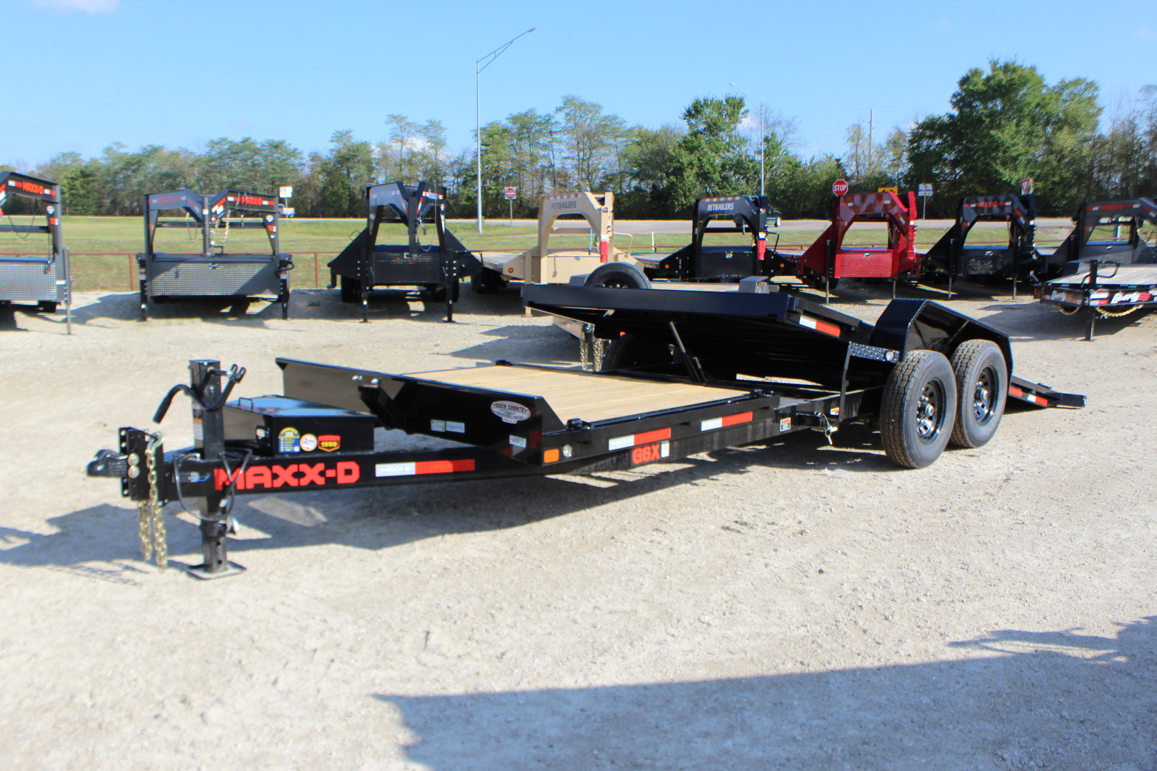 New 2026 MAXX-D G6X 83"x22' BP Equipment Tilt Trailer