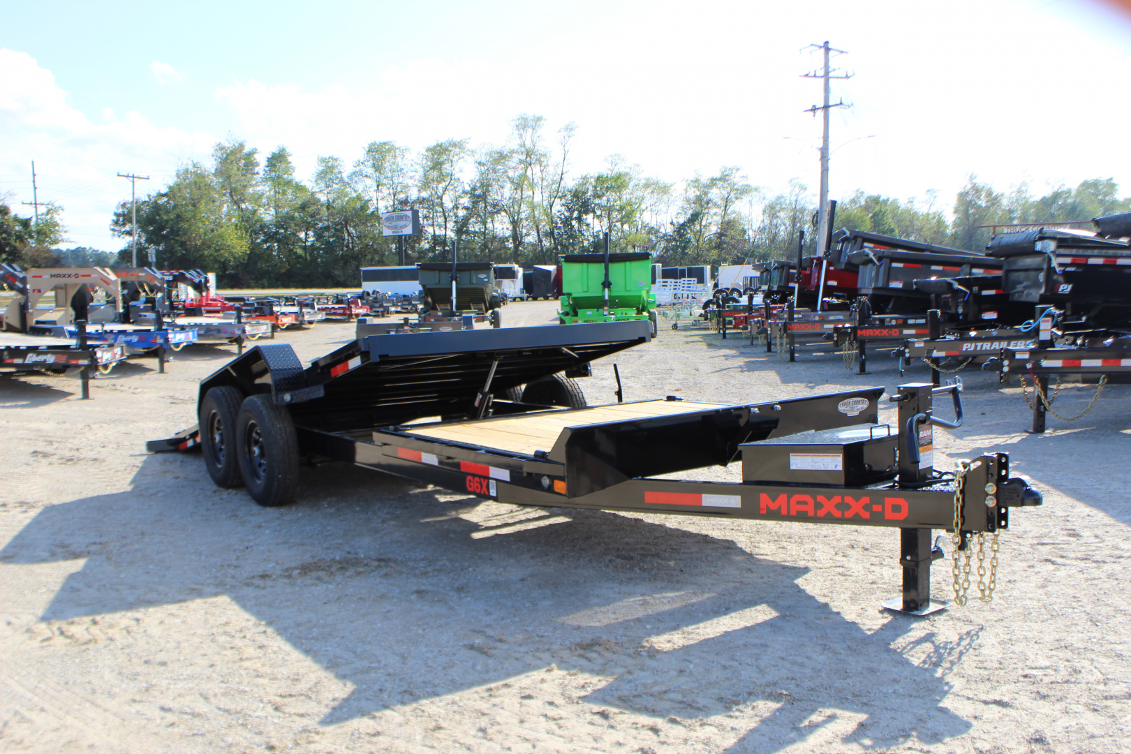 New 2026 MAXX-D G6X 83"x22' BP Equipment Tilt Trailer