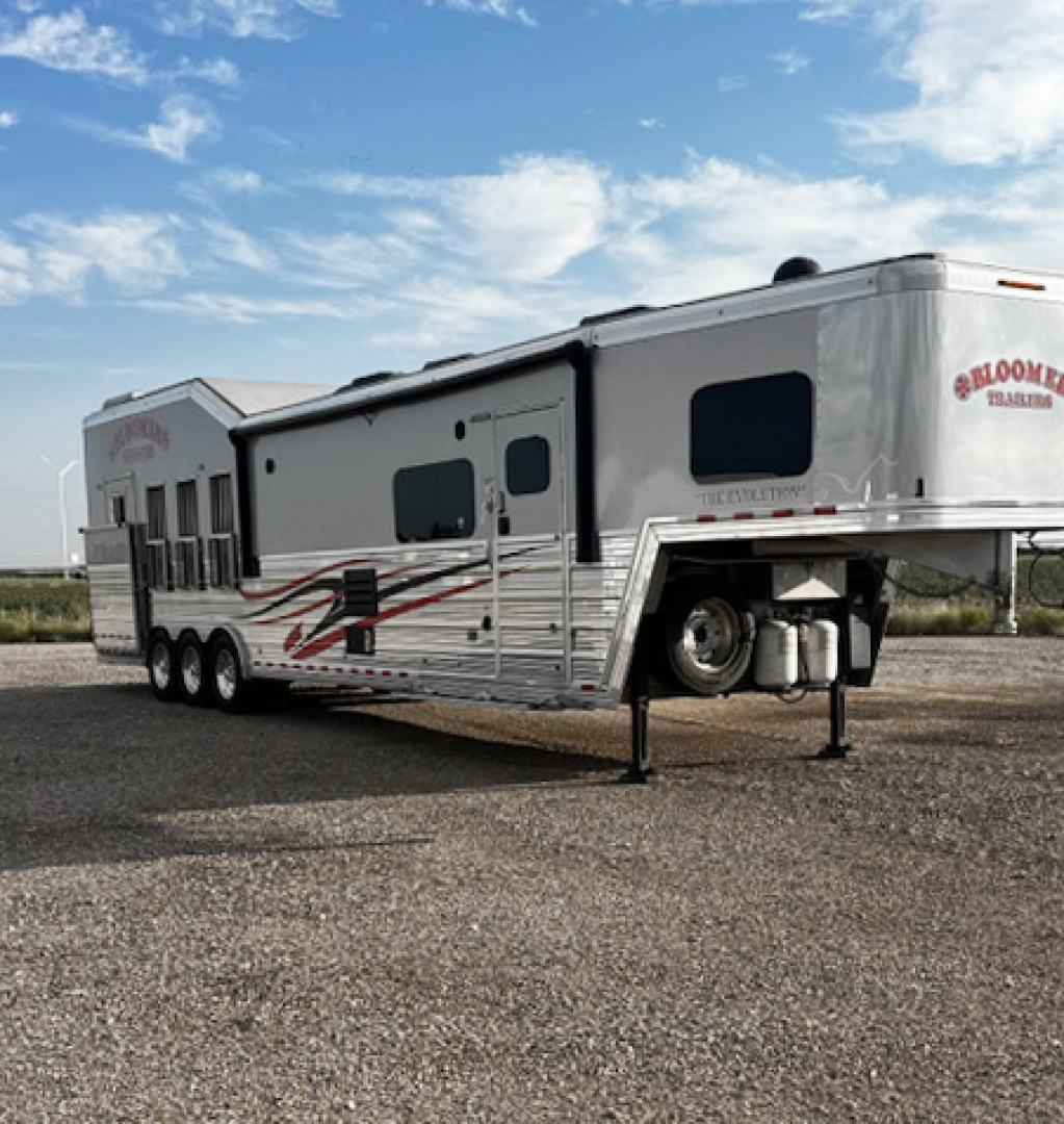 Used 2021 Bloomer 4 Horse Living Quarters Horse Trailer