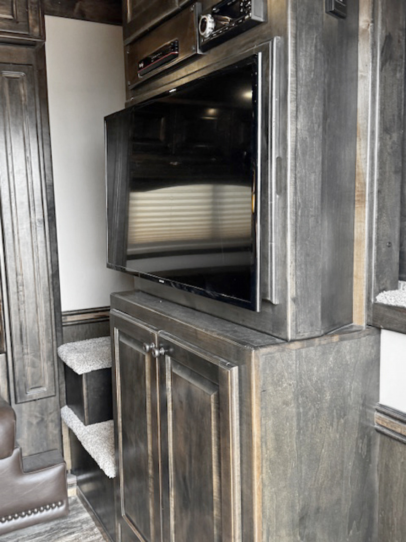 Used 2021 Bloomer 4 Horse Living Quarters Horse Trailer