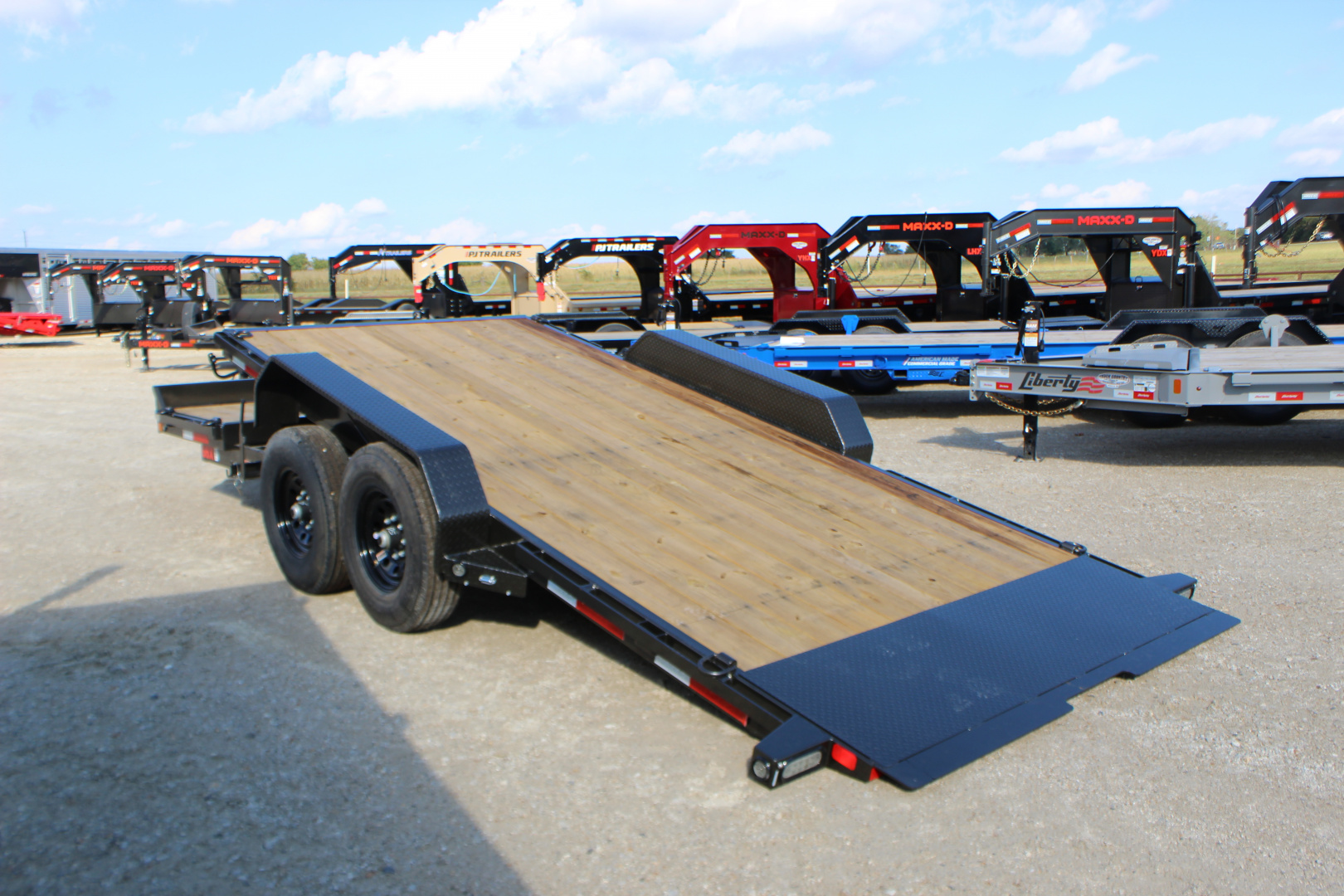 New 2026 MAXX-D G6X 83"x20' BP Equipment Tilt Trailer