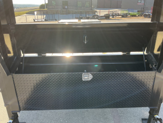 New 2026 PJ 102”x25’ Quest Gooseneck Flatbed w/ Singles – LQ