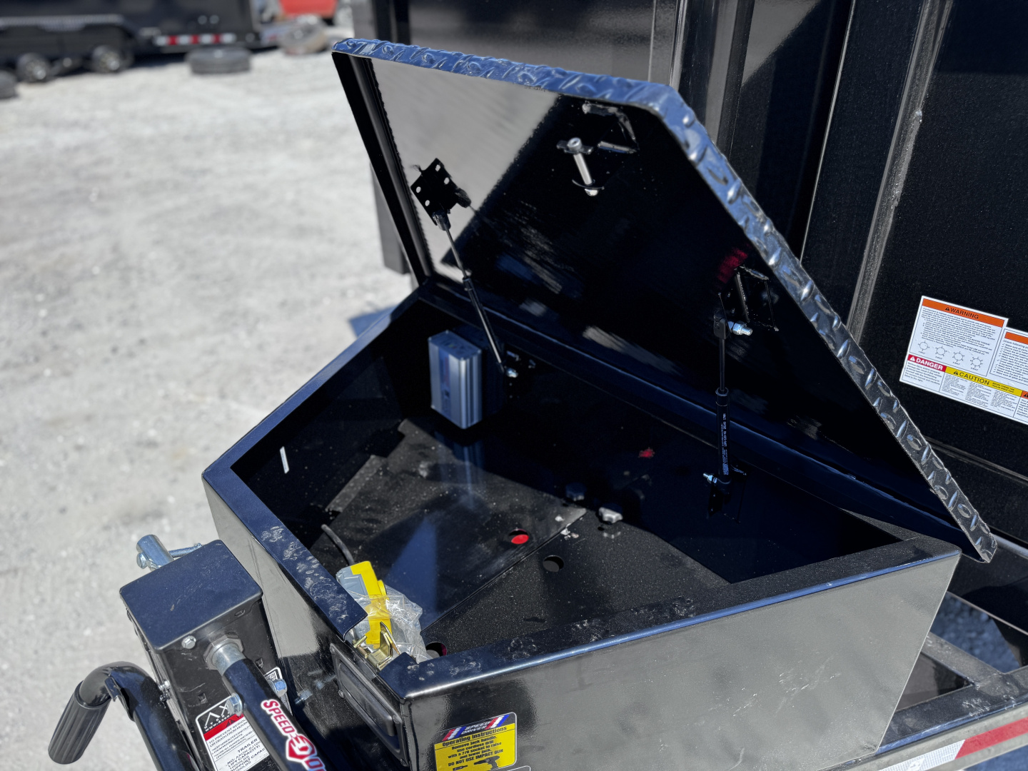 New Watchdog Hoss 7x14 14K Telescoping Front Lift Dump Trailer