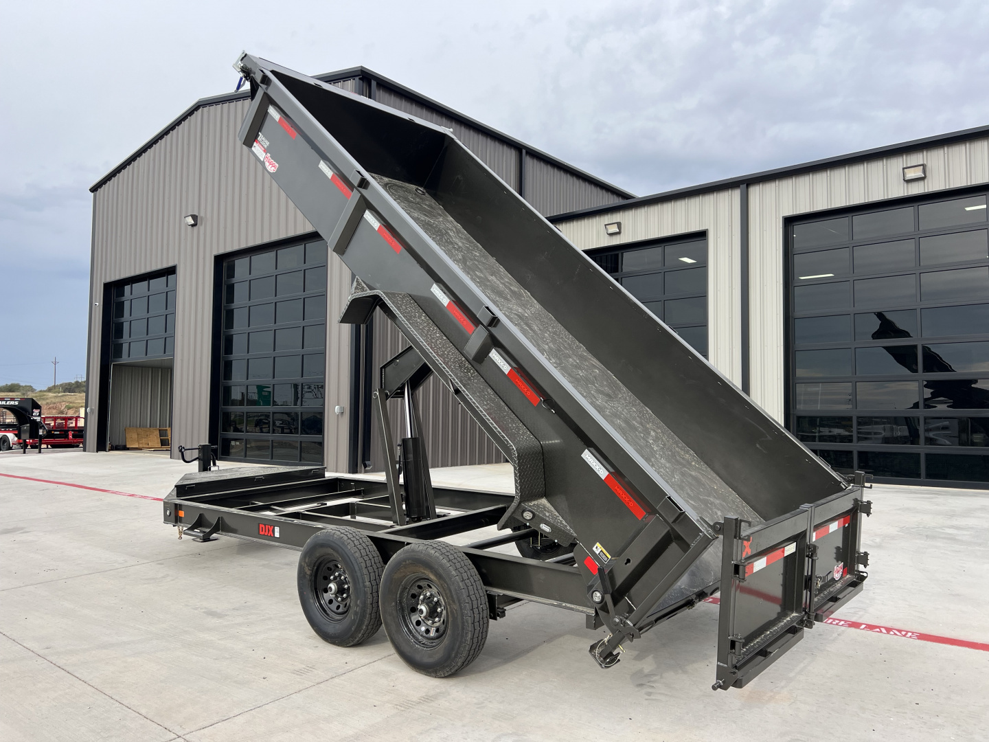 New 2026 MAXX-D 83”x16’ BP Dump w/ 24” Sides – DJX