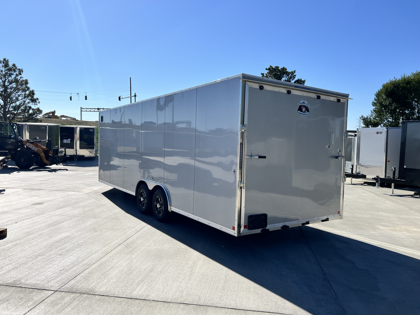 New NEW 2026 Bighorn R&M 8.5x24 +2V SUPERIOR QUALITY 14K Enclosed Cargo Dovetail Trailer Car Hauler