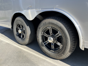 New NEW 2026 Bighorn R&M 8.5x24 +2V SUPERIOR QUALITY 14K Enclosed Cargo Dovetail Trailer Car Hauler