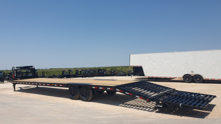 New 2026 PJ 102"x40' GN Low-Pro Flatbed w/ Singles - LX