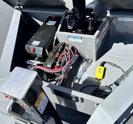 New Diamond C Trailers LPT207 - 14' (14,000 lb. GVWR) Telescoping HD, Spare, Dump Trailer