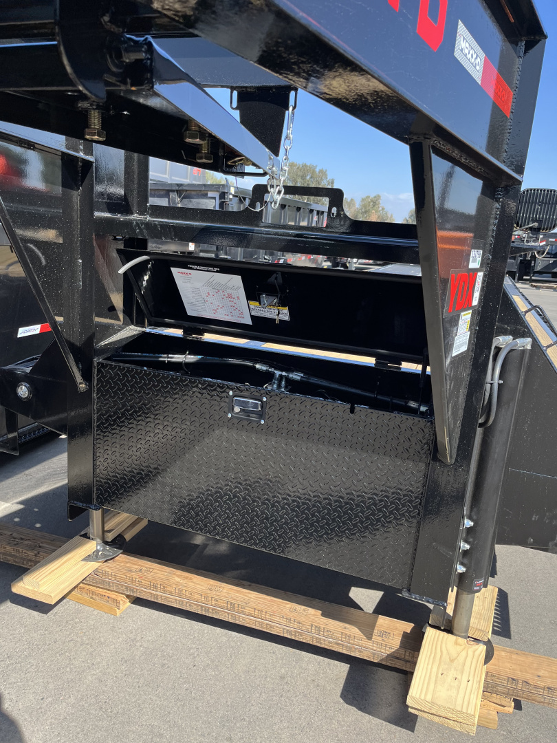 New 2026 MAXX-D YDB10240 Flatbed Trailer