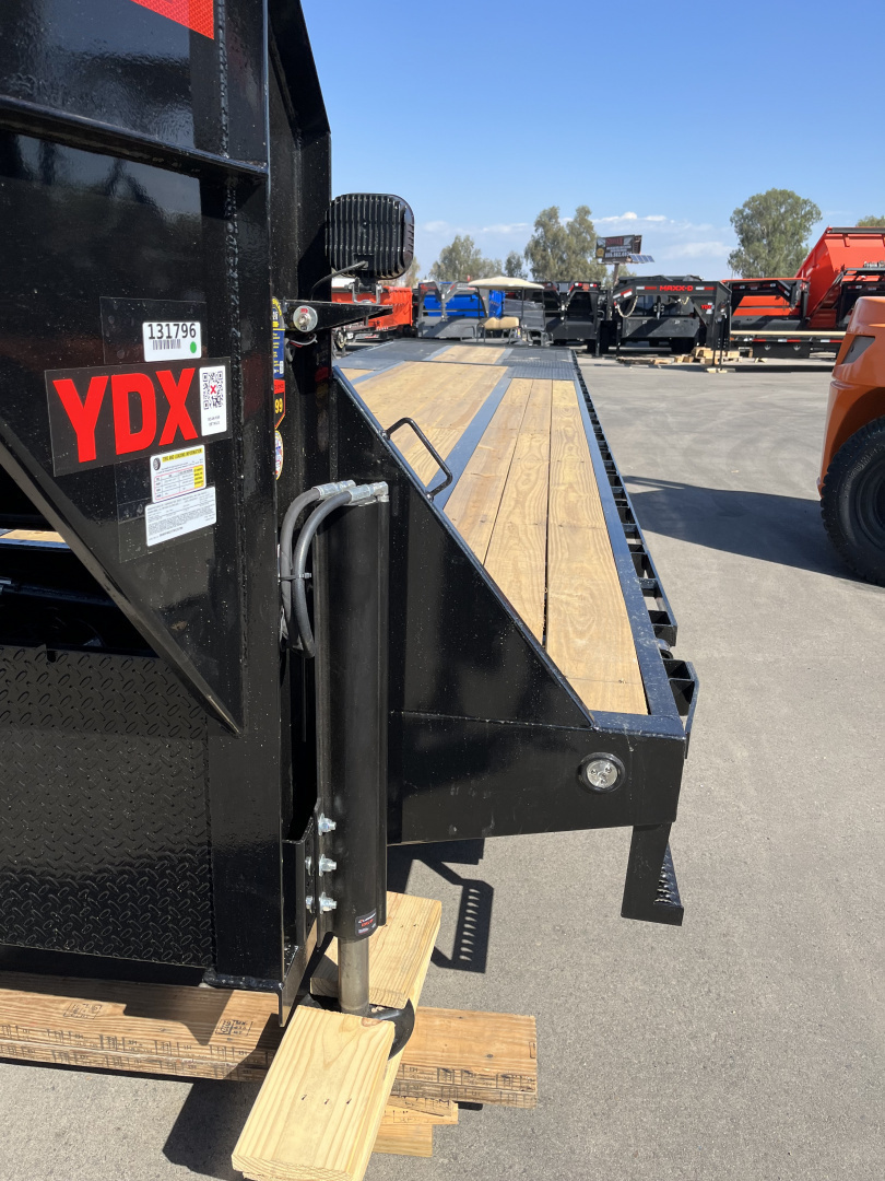 New 2026 MAXX-D YDB10240 Flatbed Trailer