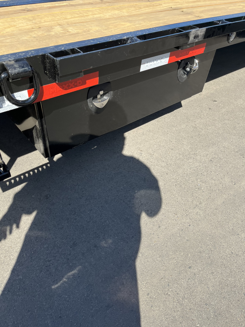 New 2026 MAXX-D YDB10240 Flatbed Trailer