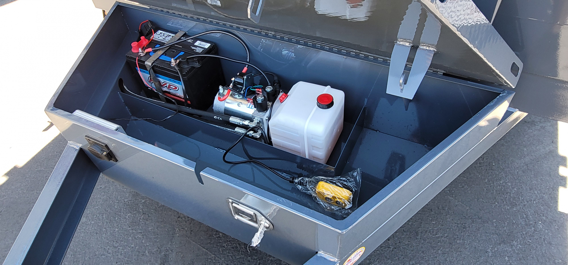 New 2026 Iron Panther DT577 Dump Trailer