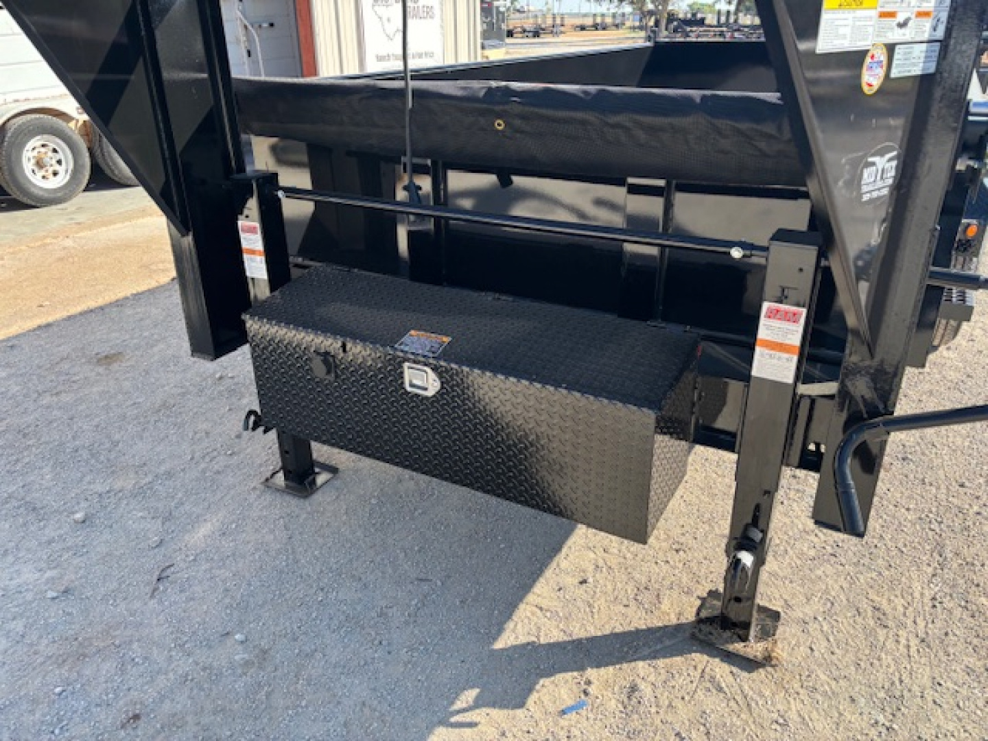 New 2026 Top Hat DX 14' x 83" Gooseneck Dump Trailer