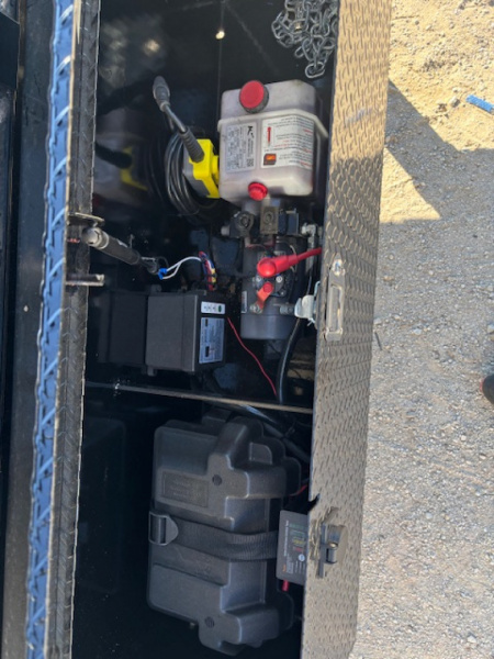 New 2026 Top Hat DX 14' x 83" Gooseneck Dump Trailer