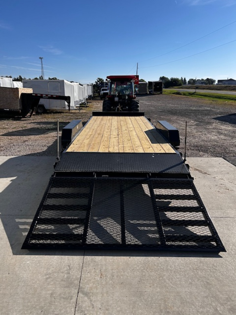 New 2026 H&H Trailers 82"X20' 7K CAR/UTILITY HAULER REAR LADDER STYLE GATE Car / Racing Trailer
