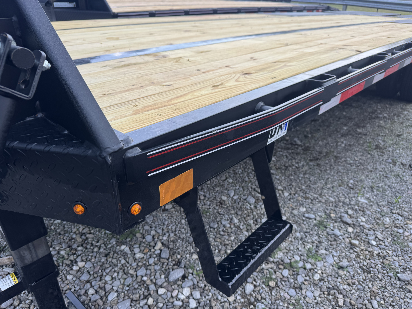 New 2026 Diamond C FMAX212 GOOSENECK TRAILER 20+5 MAX RAMPS 14 PLY TIRES