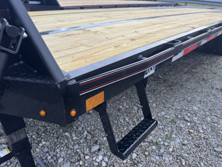 New 2026 Diamond C FMAX212 GOOSENECK TRAILER 20+5 MAX RAMPS 14 PLY TIRES