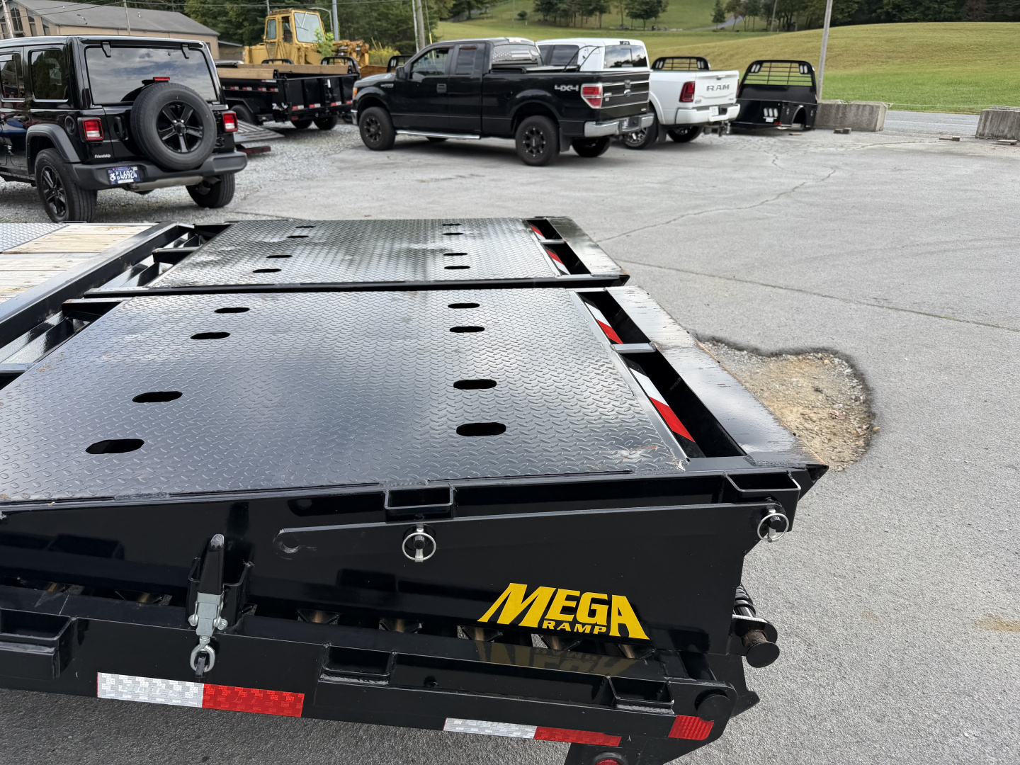 Used 2026 Big Tex Trailers 22GN GOOSENECK TRAILER 20+5 MEGA RAMPS